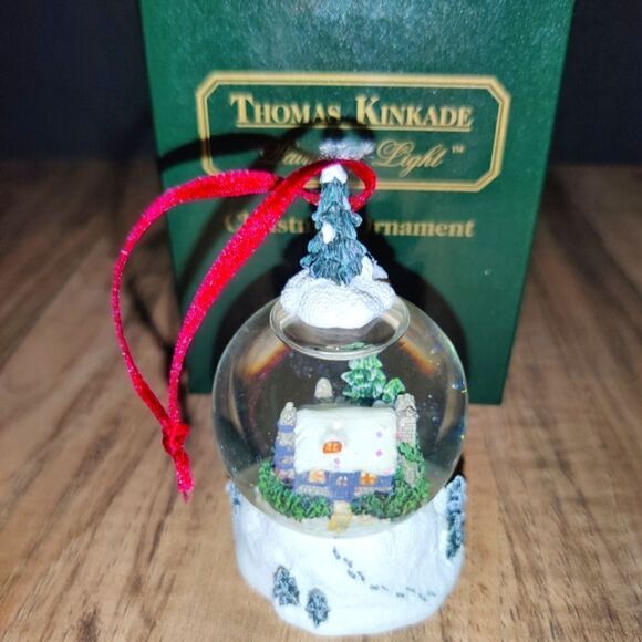 Vintage 1999 Thomas Kinkade Stonehearth Hutch Christmas Ornament Mini Globe - Picture 3 of 8